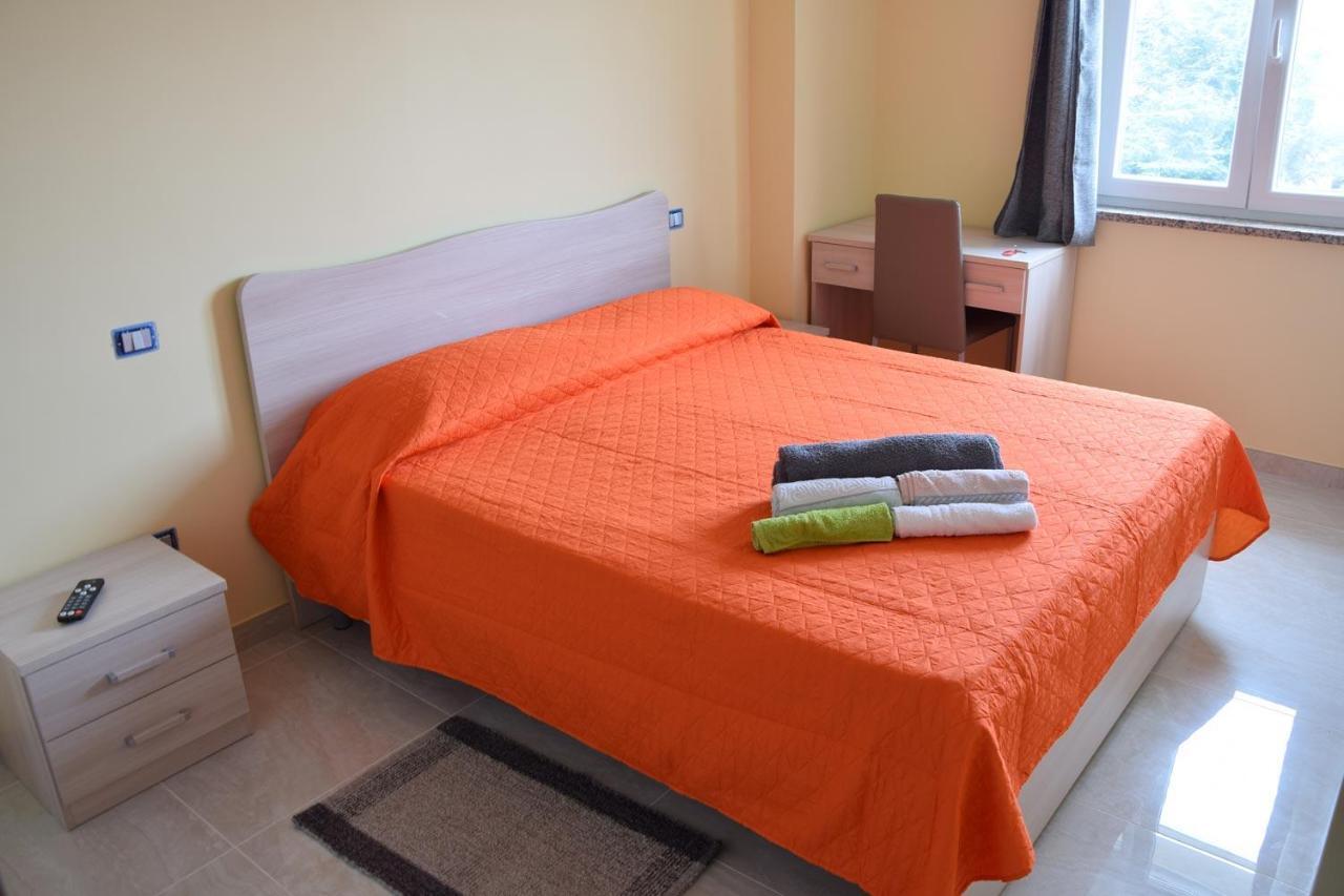 Stella D'Oro Bed & Breakfast วีโบ วาเลนเซีย ภายนอก รูปภาพ